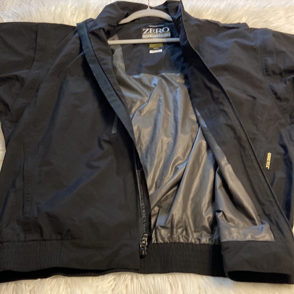 ZERO RESTRICTIONS Golf Outerwear Man size L Gore-Tex black color good condition - Picture 16 of 16